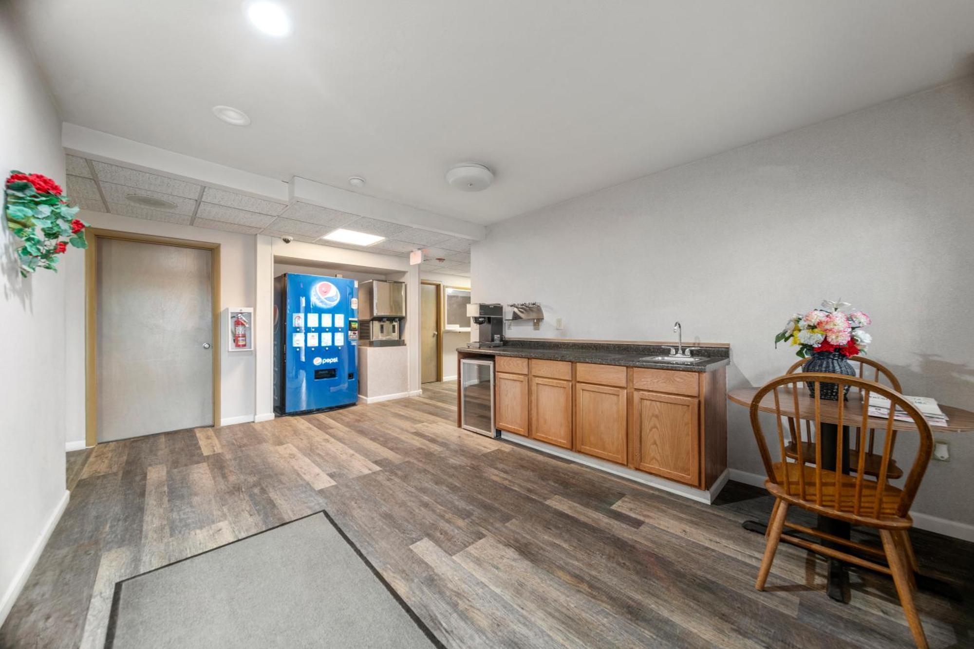 Executive Inn Cass City Экстерьер фото