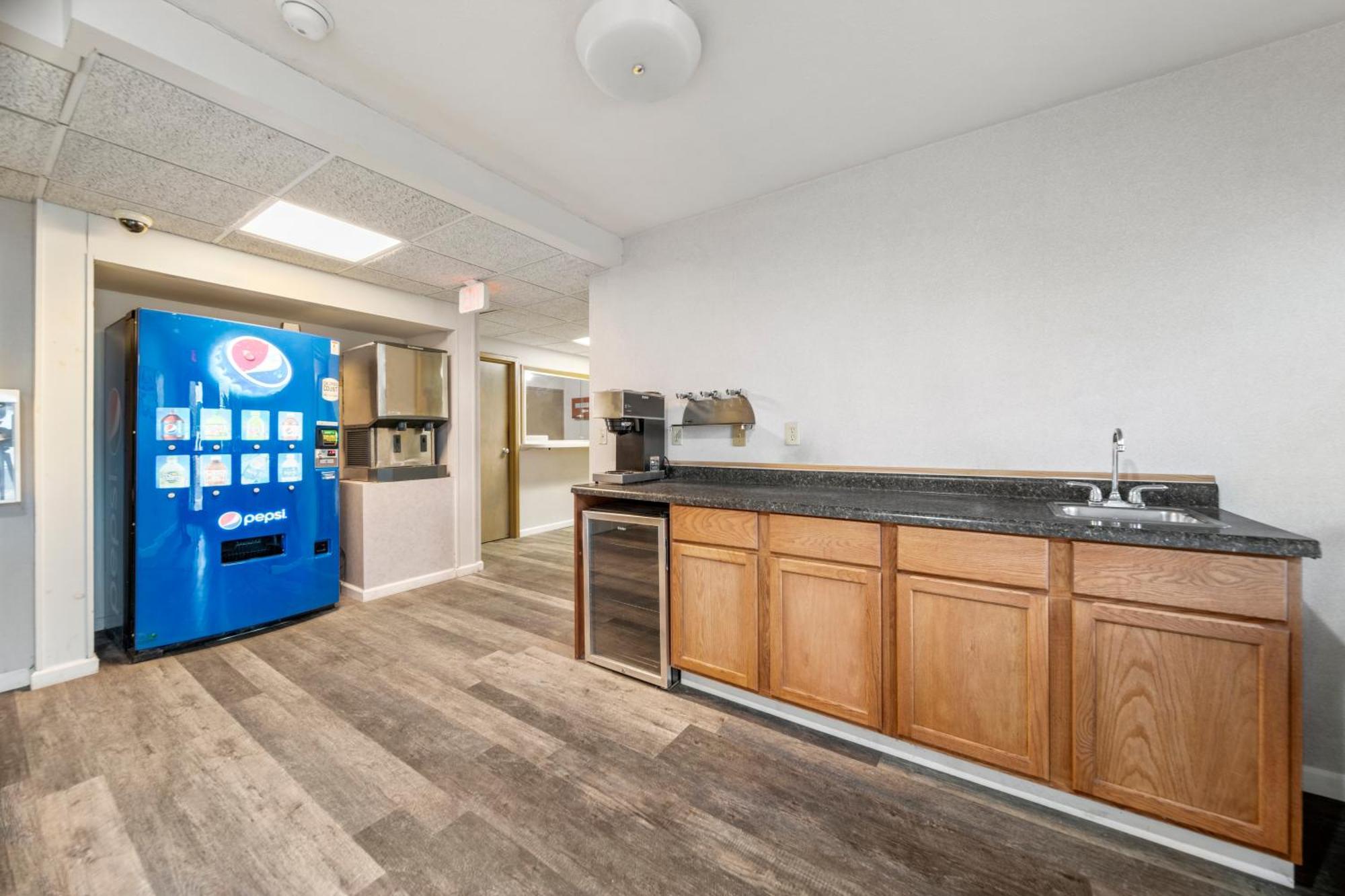 Executive Inn Cass City Экстерьер фото