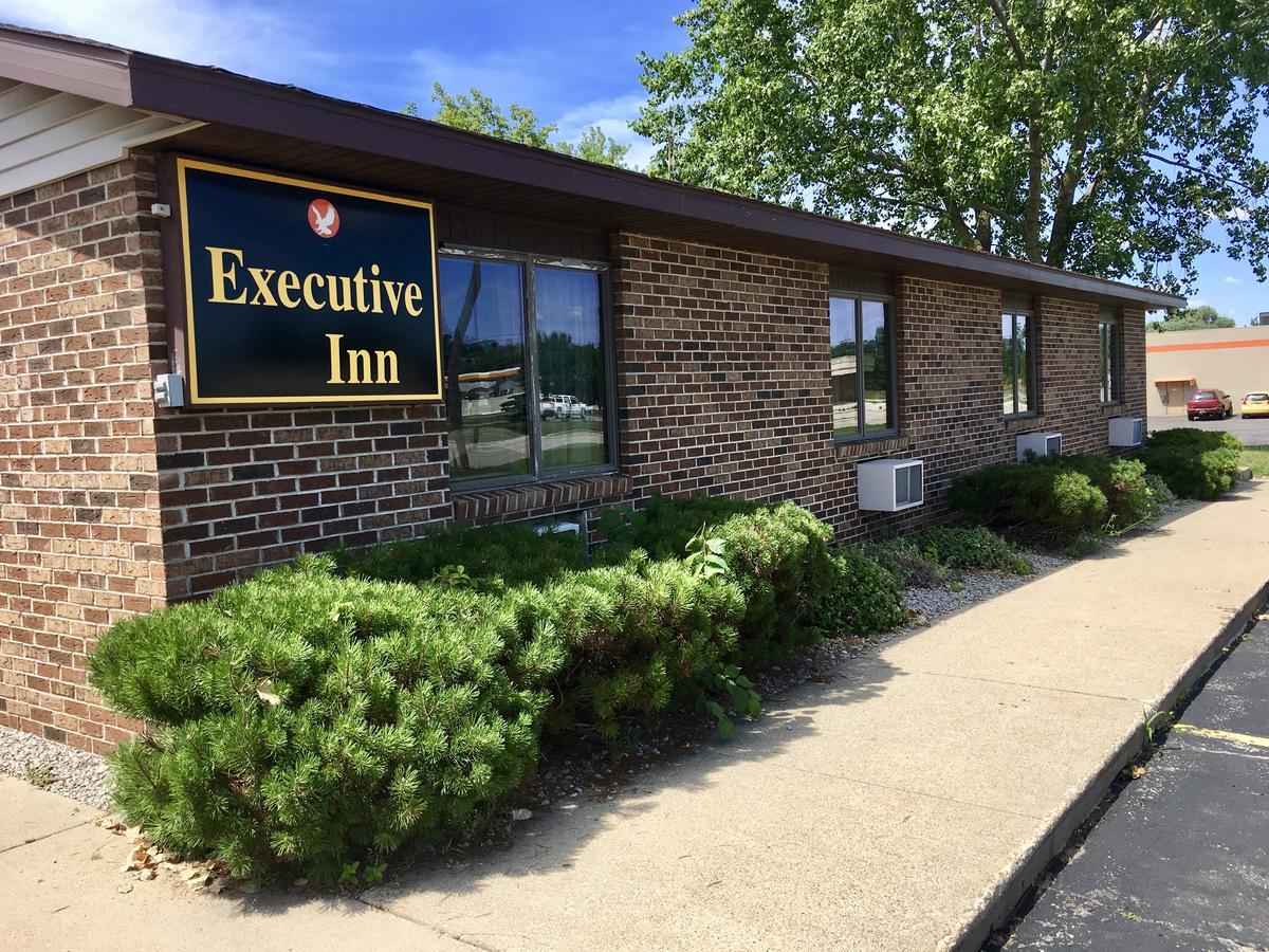 Executive Inn Cass City Экстерьер фото
